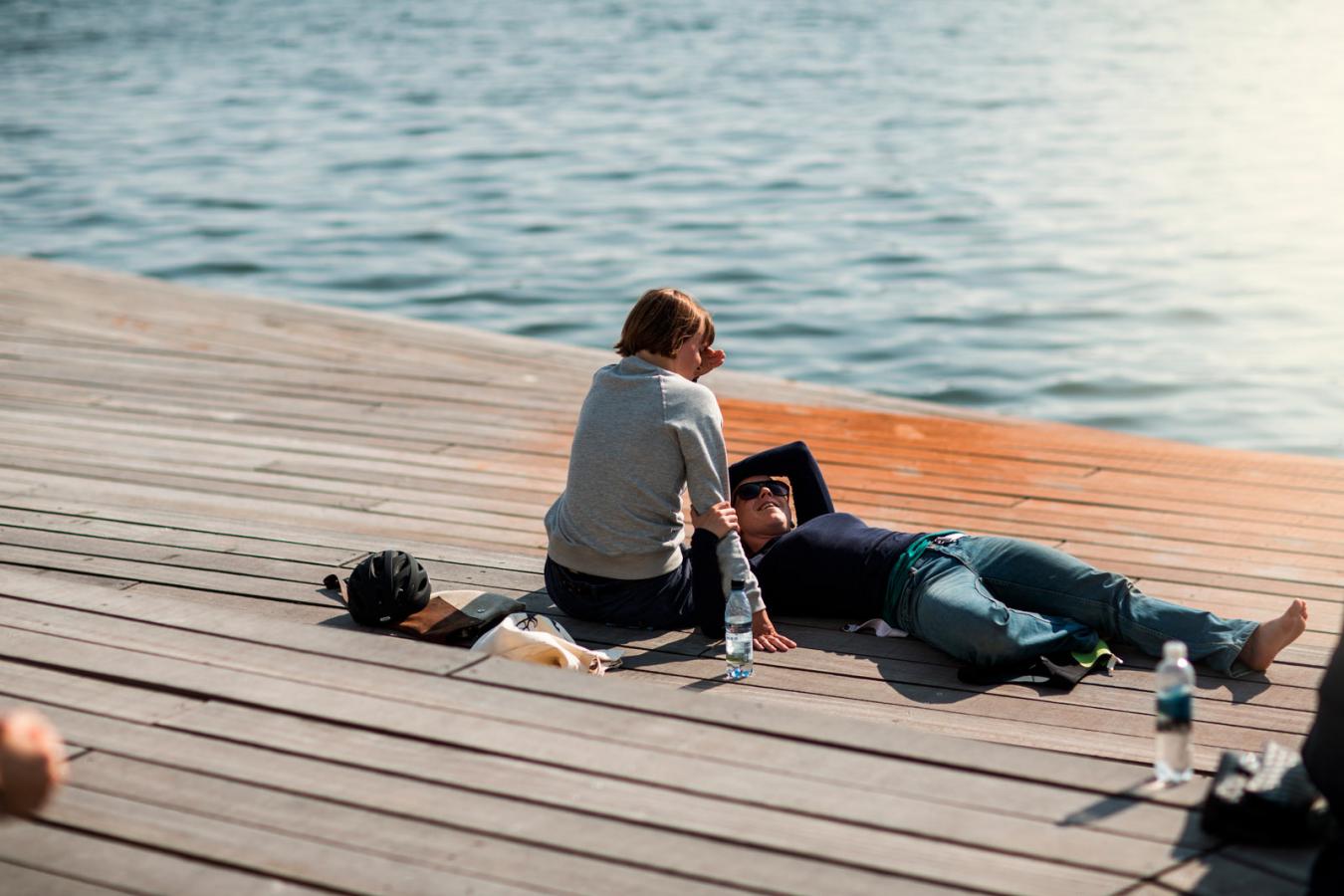 Kærestepar ved Navitas på havnen i Aarhus
