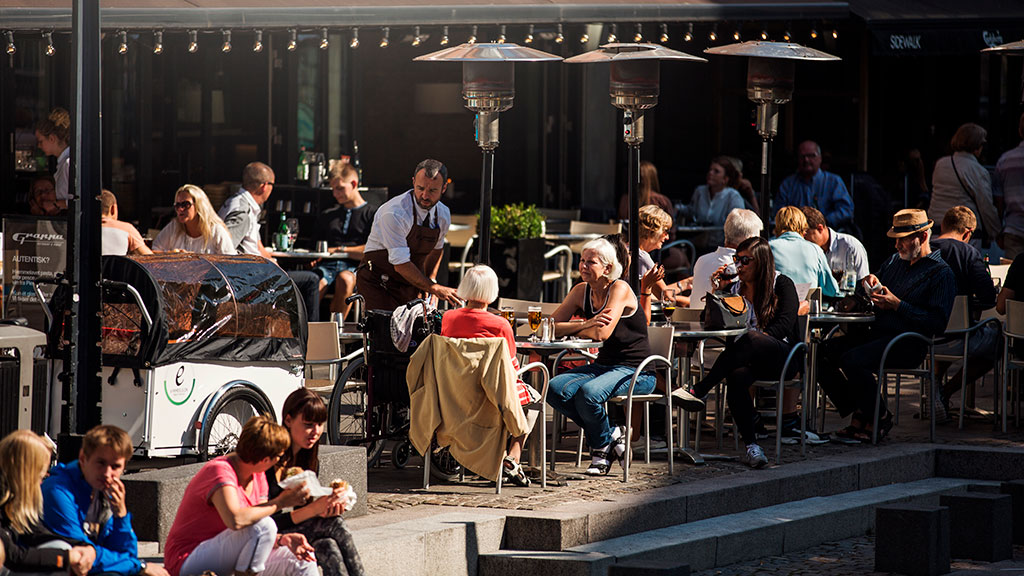 Cafeliv ved åen i Aarhus