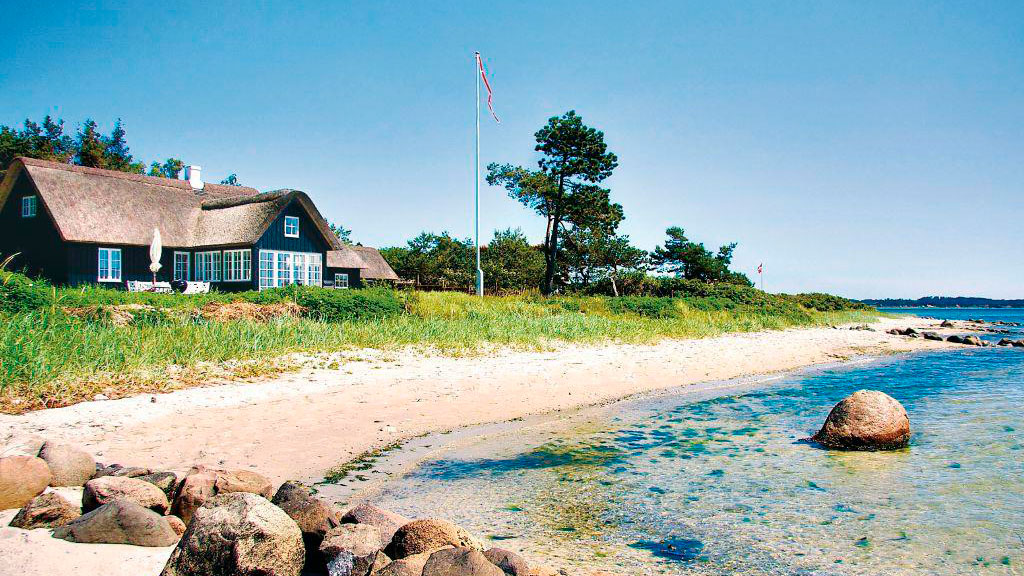 Holiday Home by the water on Djursland