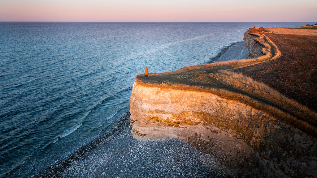 Sangstrup Klint på Djursland i solnedgang