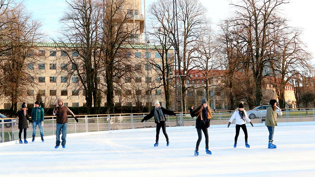 Skøjtebanen foran Musikhuset Aarhus