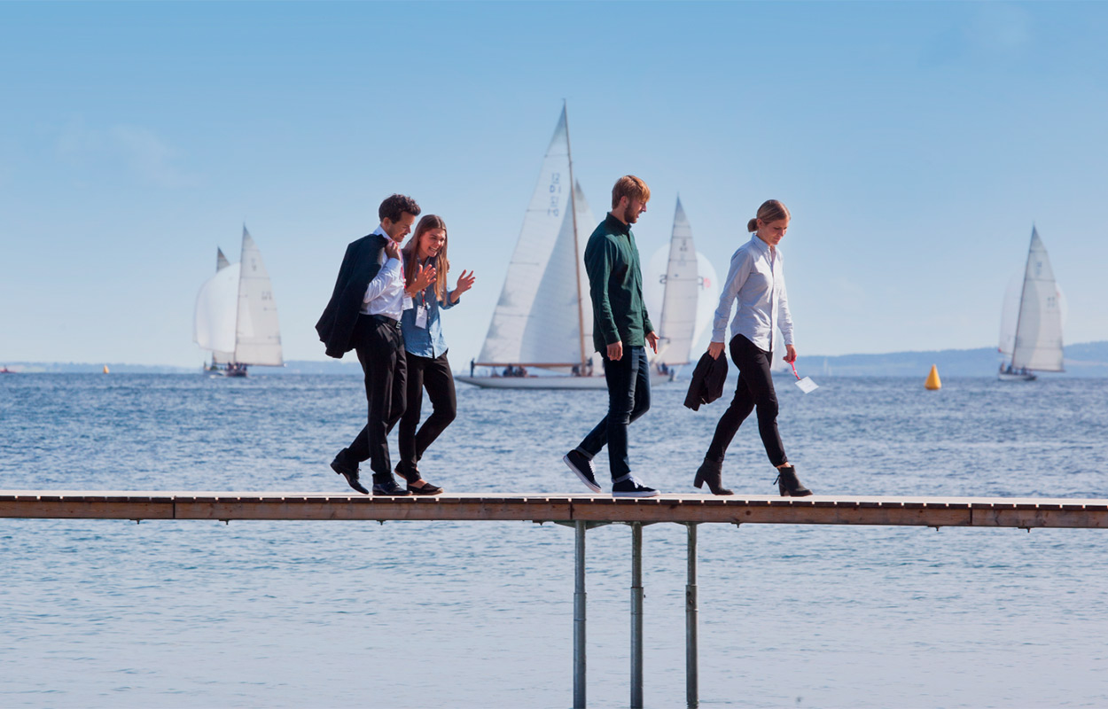 Møde på Den Uendelige Bro i Aarhus