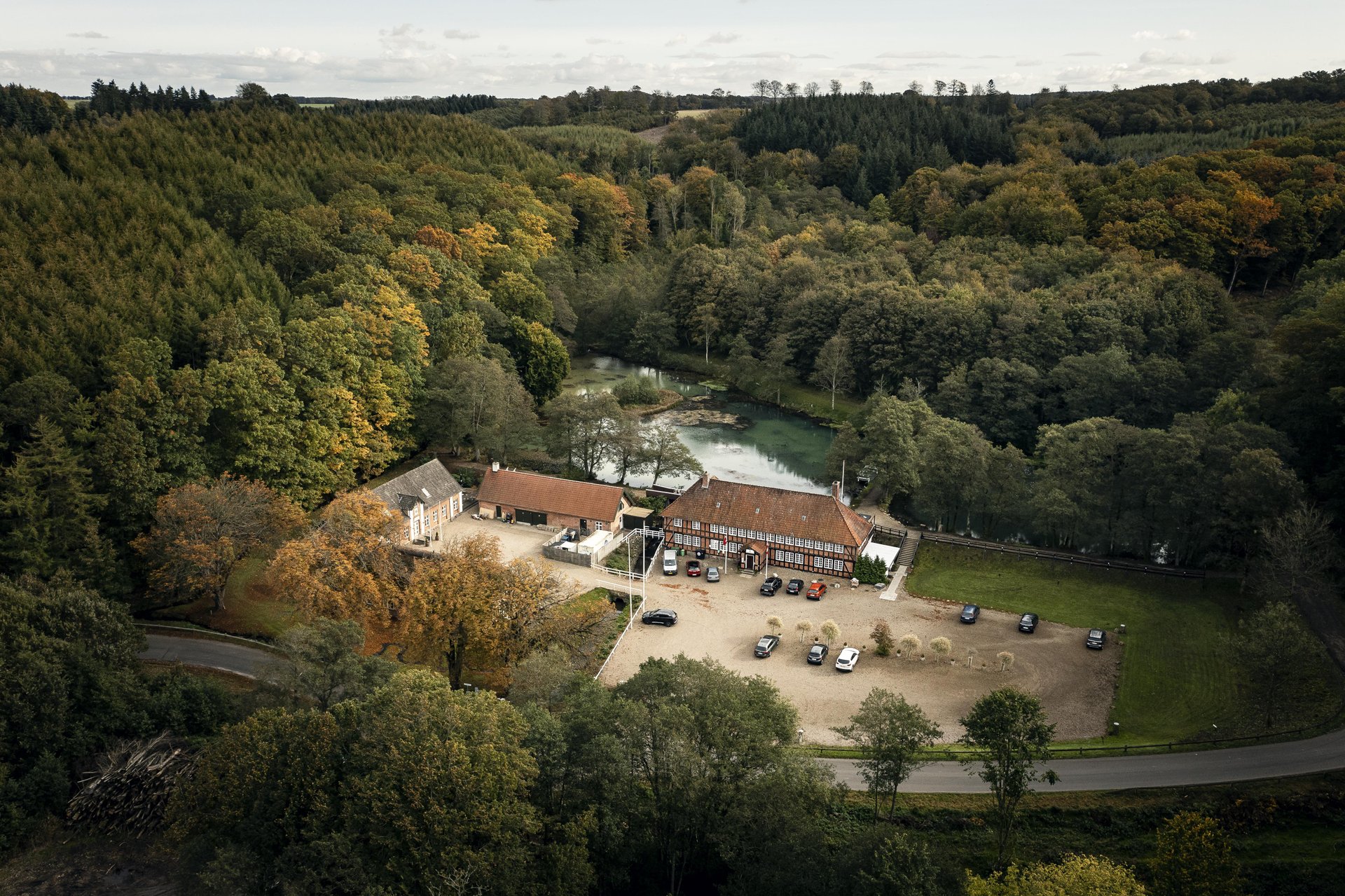 Pøt Mølle midt i skoven i Favrskov