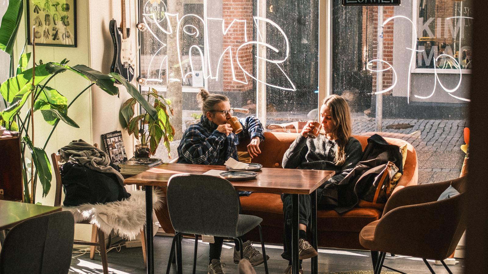 Hygge på Café SNAK i Randers