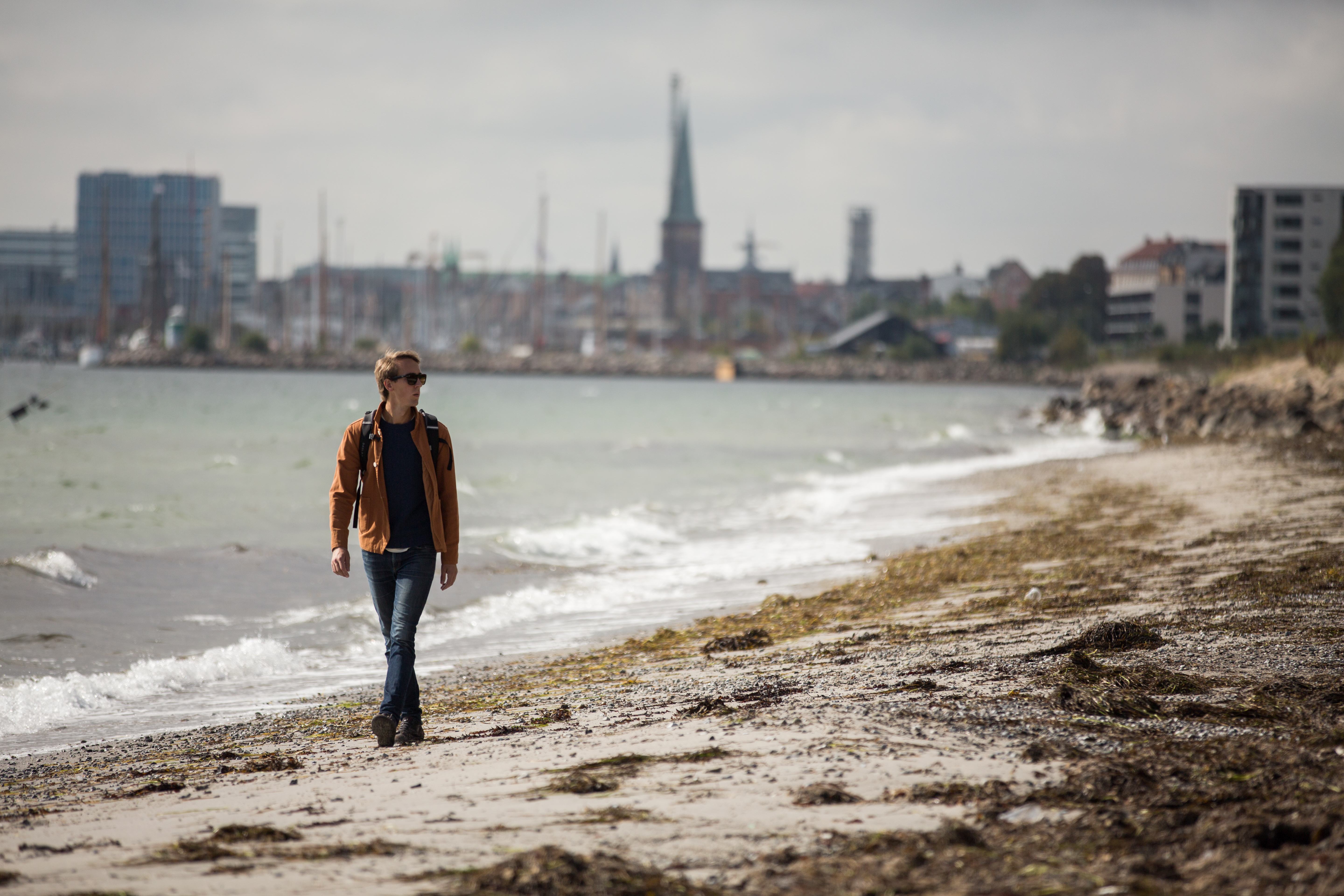 En tur på stranden i Aarhus