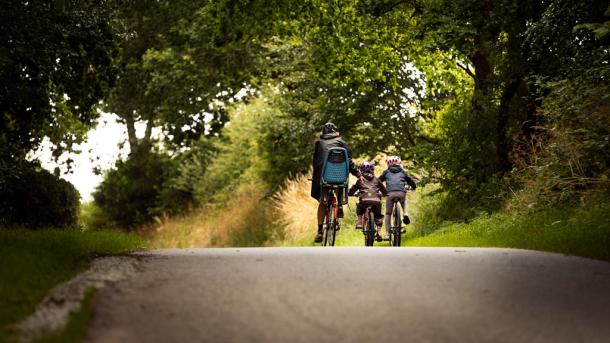 Familie cykeltur i Søhøjlandet med familien Lava Carlsen