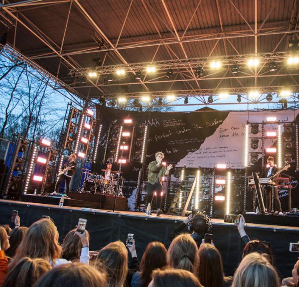 Fed Fredag Koncert i Tivoli Friheden i Aarhus