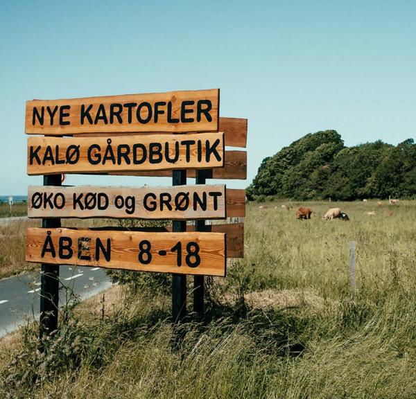 Kalø farm shop with organic meat and vegetables