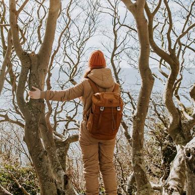 Kvinde i Troldeskoven på Jernhatten på Djursland