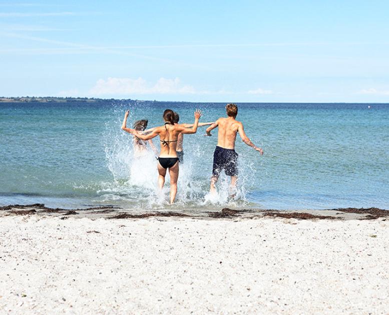 Friends on the beach in Aarhus