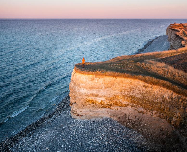 Sangstrup Klint på Djursland i solnedgang